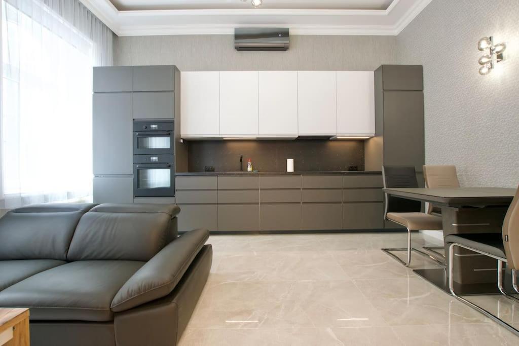 Apartament Premium By Hi5 - 2 Bedroom In The Center Budapeszt