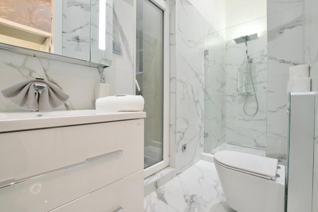 Premium By Hi5 - 2 Bedroom In The Center